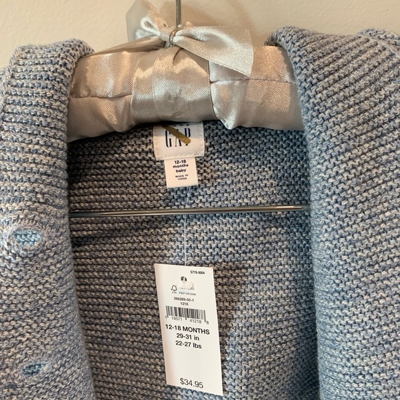 New Baby Gap Boy Knit Shark Hood Button Sweater - Picture 6 of 7